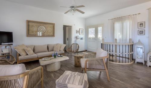 Gallery image of Milos Retreat Fusion in Zefiría