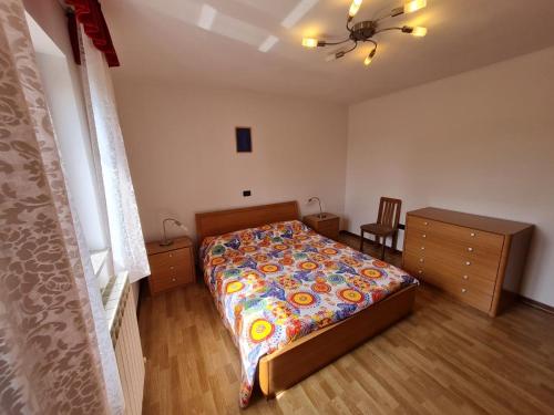 Postel nebo postele na pokoji v ubytování Apartment Ornela