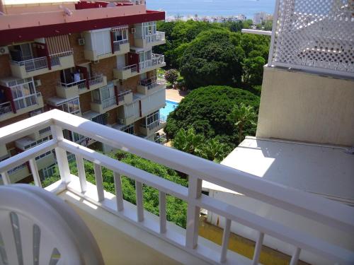 Studio in Hercules with pool and sea view