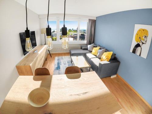 Foto da galeria de ARISER - Lake View Business Apartment em Zug