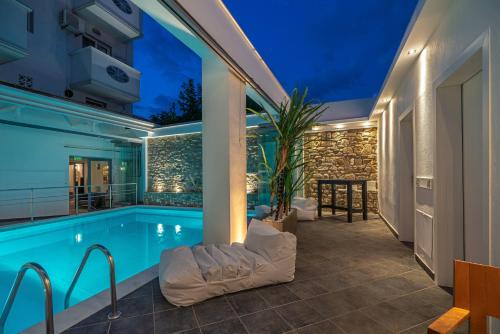 Bazén v ubytování Hotel Lido Thassos nebo v jeho okolí