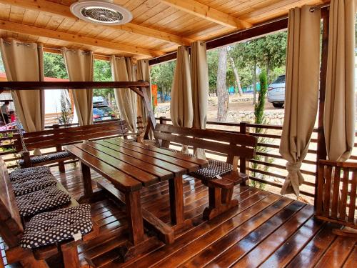 Mobile Home Cube - 3 Bedrooms, Terrace, Near Beach