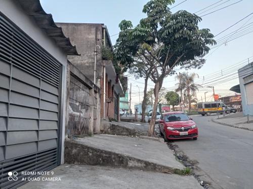 Foto dalla galleria di HOSTEL família QUARTO PRIVADO próximo aeroporto Int Guarulhos SP TÁXI 24 horas a Guarulhos