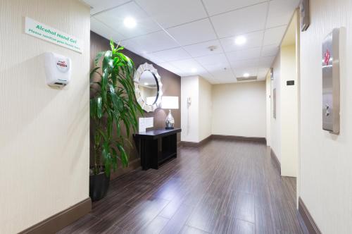 Holiday Inn San Jose-Silicon Valley, an IHG Hotel Image