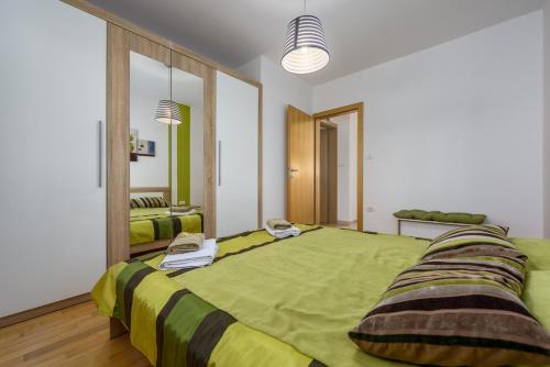 FLORA house with apartment – Photos 2