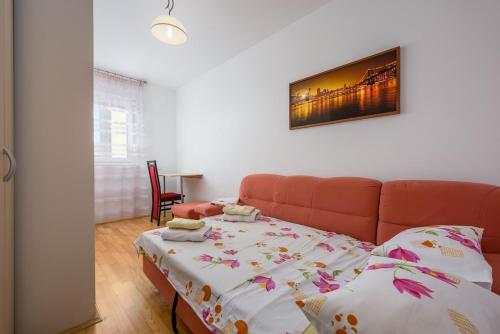 FLORA house with apartment – Photos 3