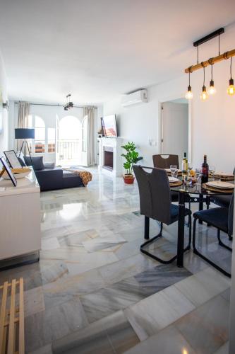 LaVistaAzul - 2BR Apartment w/ Terrace & Sea Views