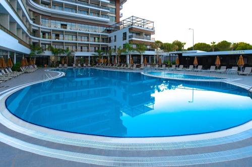 Bazén v ubytování Alexia Resort & Spa - Ultra All Inclusive Adult Only nebo v jeho okolí
