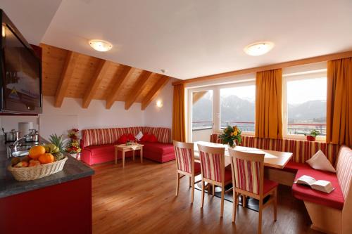 Gallery image of Hotel Alpenroyal in Fiss