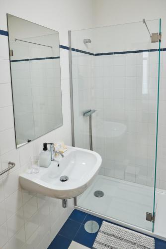 BOUTIQUE Rentals-Flores Classic historical centre