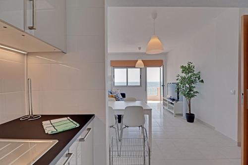 Quarteira Beach & Ocean View by Homing