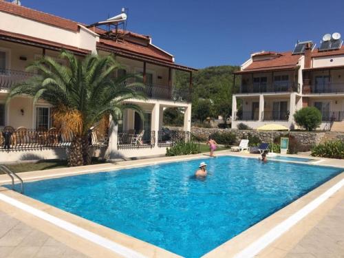 Stunning Spacious Poolside 2-Bed Apt in Ovacik