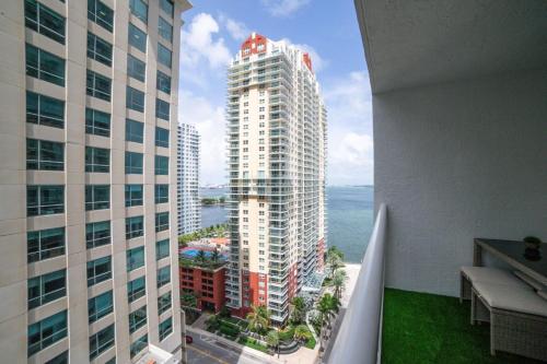 High Rise Brickell Modern Studio photo 36