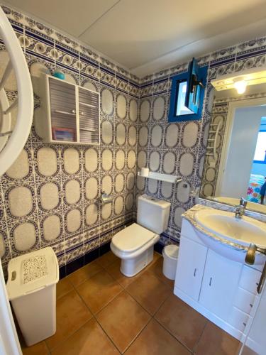 A bathroom at Perla Blanca 3