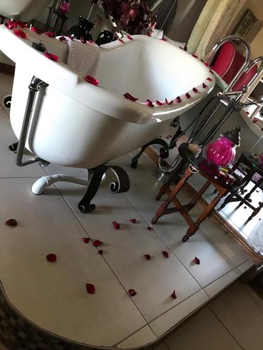 Gambar di galeri bagi Annie's Boutique Guesthouse and Garden Spa di Hartbeespoort