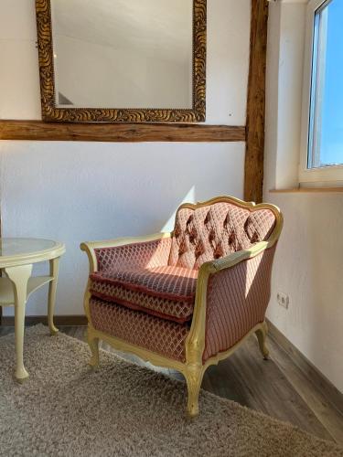Χώρος καθιστικού στο Maisonette Eifel, mit Sauna und Whirlpool