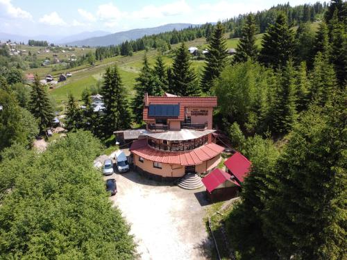 Galeriebild der Unterkunft Perla Sarisorului in Sărişor