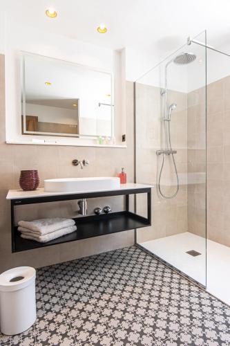 Koupelna v ubytování Hotel La Mère Germaine