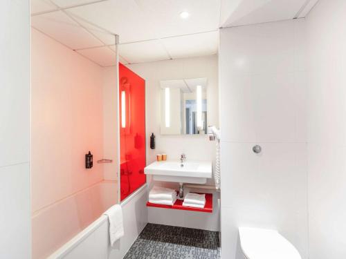 Vonios kambarys apgyvendinimo įstaigoje ibis Styles Toulouse Cite Espace