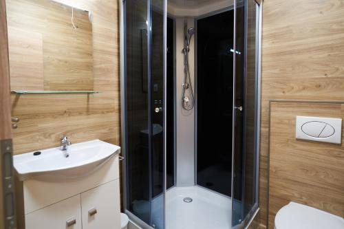 Kylpyhuone majoituspaikassa Thermal Apartman - FSZ