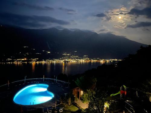 Gallery image of Residence Hotel Maxi in Tremosine Sul Garda