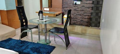 Foto da galeria de Hotel Easy Retreat em Vapi