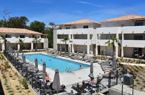 Residence Marina di Bravone - appartement 8 personnes RDC N5-6