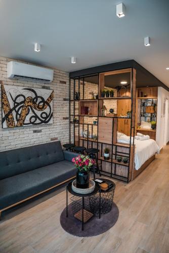 COSea Living: SeaSide Elegant Suite in Harbour 112