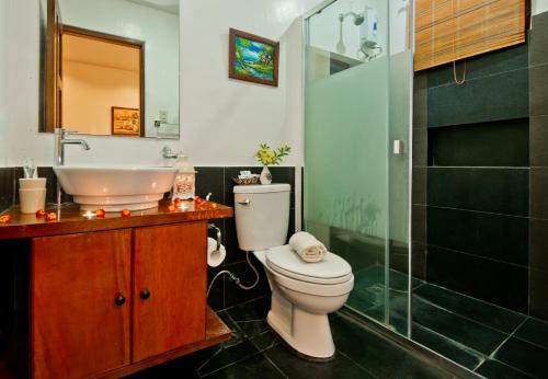 Ein Badezimmer in der Unterkunft Acacia Tree Garden Hotel