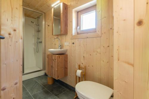Koupelna v ubytování Petzen Cottages - Petzen Chalets