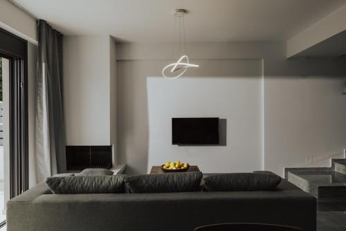 Μια τηλεόραση ή/και κέντρο ψυχαγωγίας στο YaMa Villas