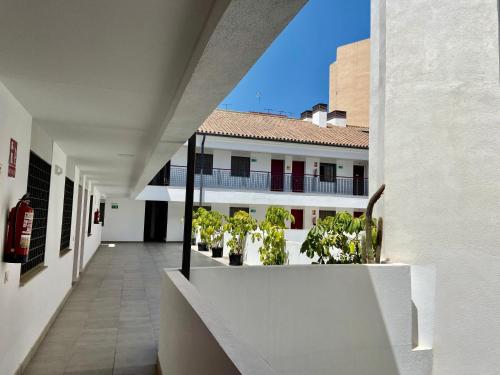 Estudio con parking centro de Málaga by Grupo BMorales