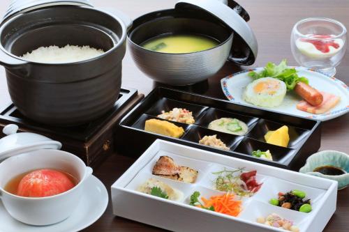 Comida en el ryokan o alrededores
