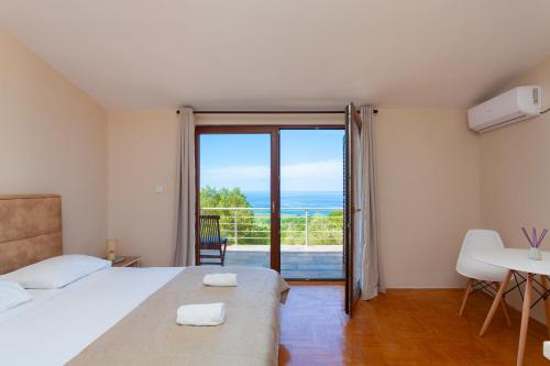 Gallery image of Eco Village Buljarica in Budva