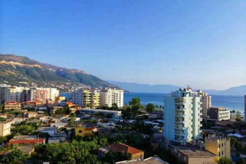 Monolocale Vlore con terrazza vista mare