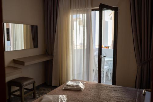 Afbeelding uit fotogalerij van Ekavi Hotel in Sfakaki