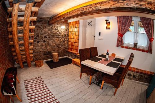 Χώρος καθιστικού στο Chalets Dedinky