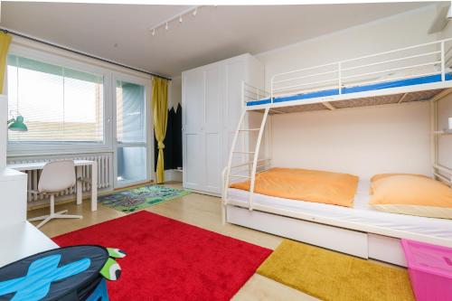 Family Trip Kovářská emeletes ágyai egy szobában