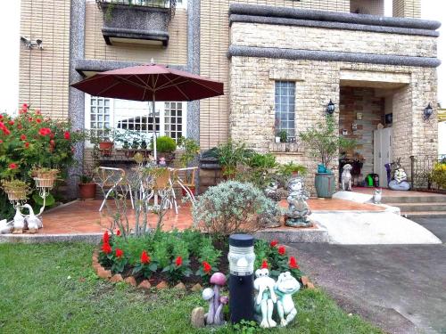 Evergreen Garden Houseにある庭