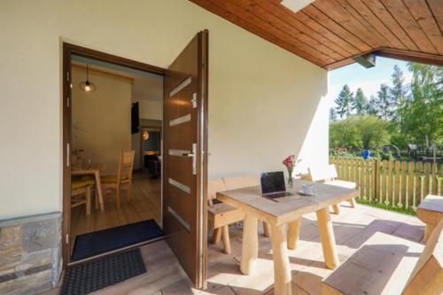 Gambar di galeri bagi Biała izba Apartamenty di Szaflary