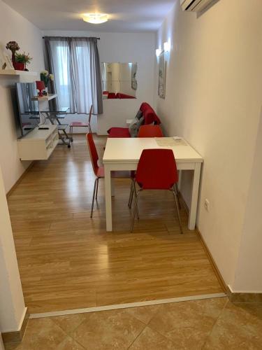 Μια τηλεόραση ή/και κέντρο ψυχαγωγίας στο Apartment Matteotti 199