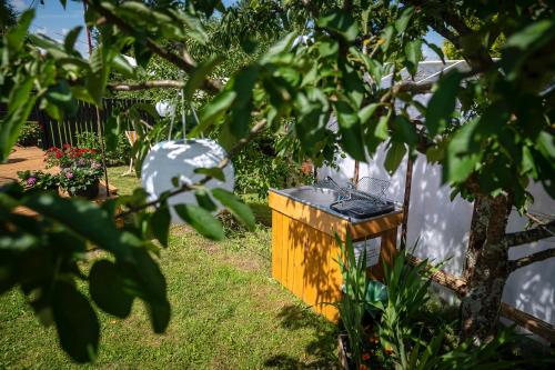 Zdjęcie z galerii obiektu Pokoje u Basi Glamping Mikołajki w mieście Mikołajki