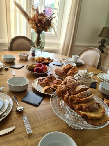 Opcije za doručak na raspolaganju gostima u objektu Maison d'hôtes Au Cœur des Lacs
