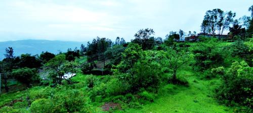 Un paisaje natural cerca de la villa