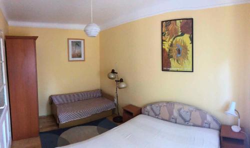 En eller flere senger på et rom på Holiday home in Fonyod/Balaton 18585