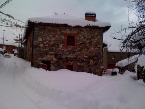 Gallery image of SUMERGETE EN LEON .CASA in Cofiñal