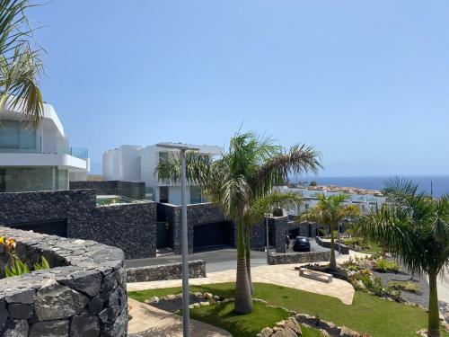 Rocavista - Villa with heated rooftop pool and amazing ocean view