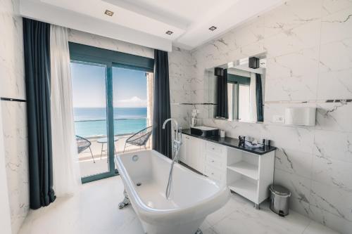Koupelna v ubytování Barjaktar - Luxury Suites & SPA