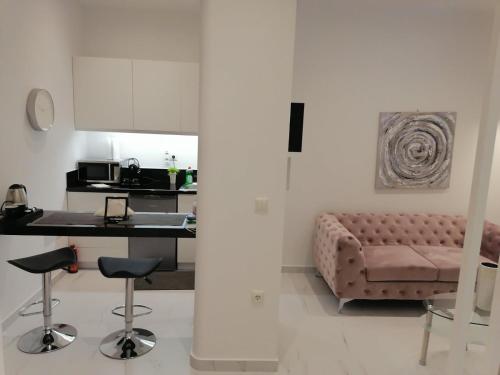 Kuchyňa alebo kuchynka v ubytovaní The Syntagma Luxury Suite