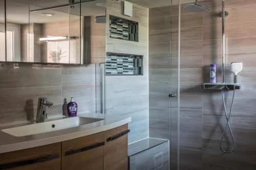 Bilik mandi di Ferienwohnung Insel Reichenau